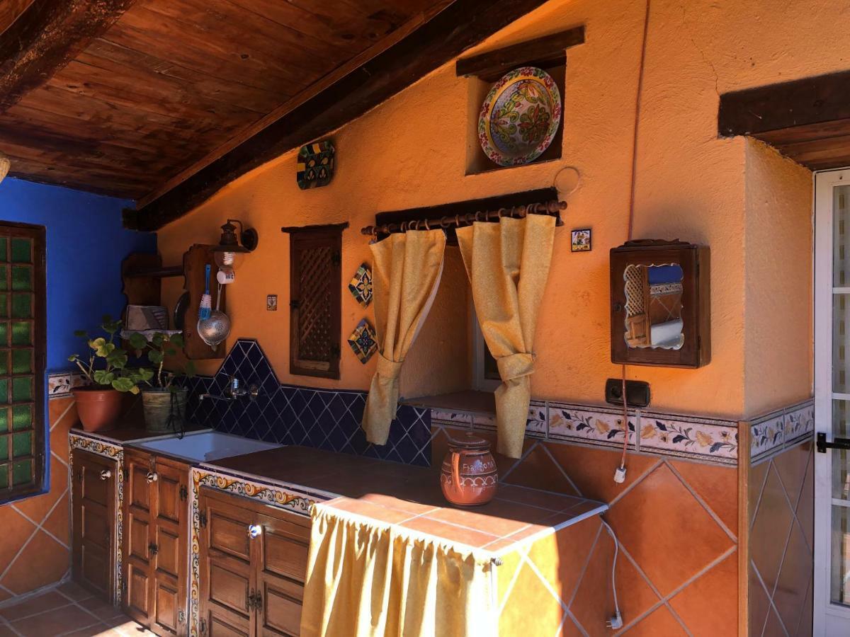 Casa Rural De Anil - Jardin Privado, Wifi, Netflix Y Aire Acondicionado Guest House Velliza Exterior foto